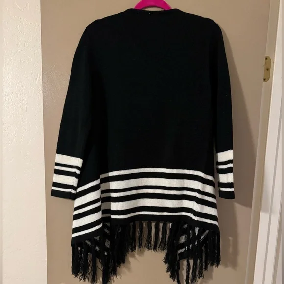 Black and White Fringed Women's Sweater - Picture 3 of 3